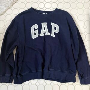 GAP crewneck